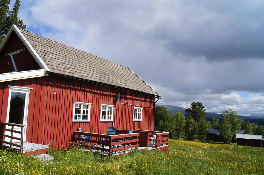 Bustad Hyttetun Skåbu Quarto foto